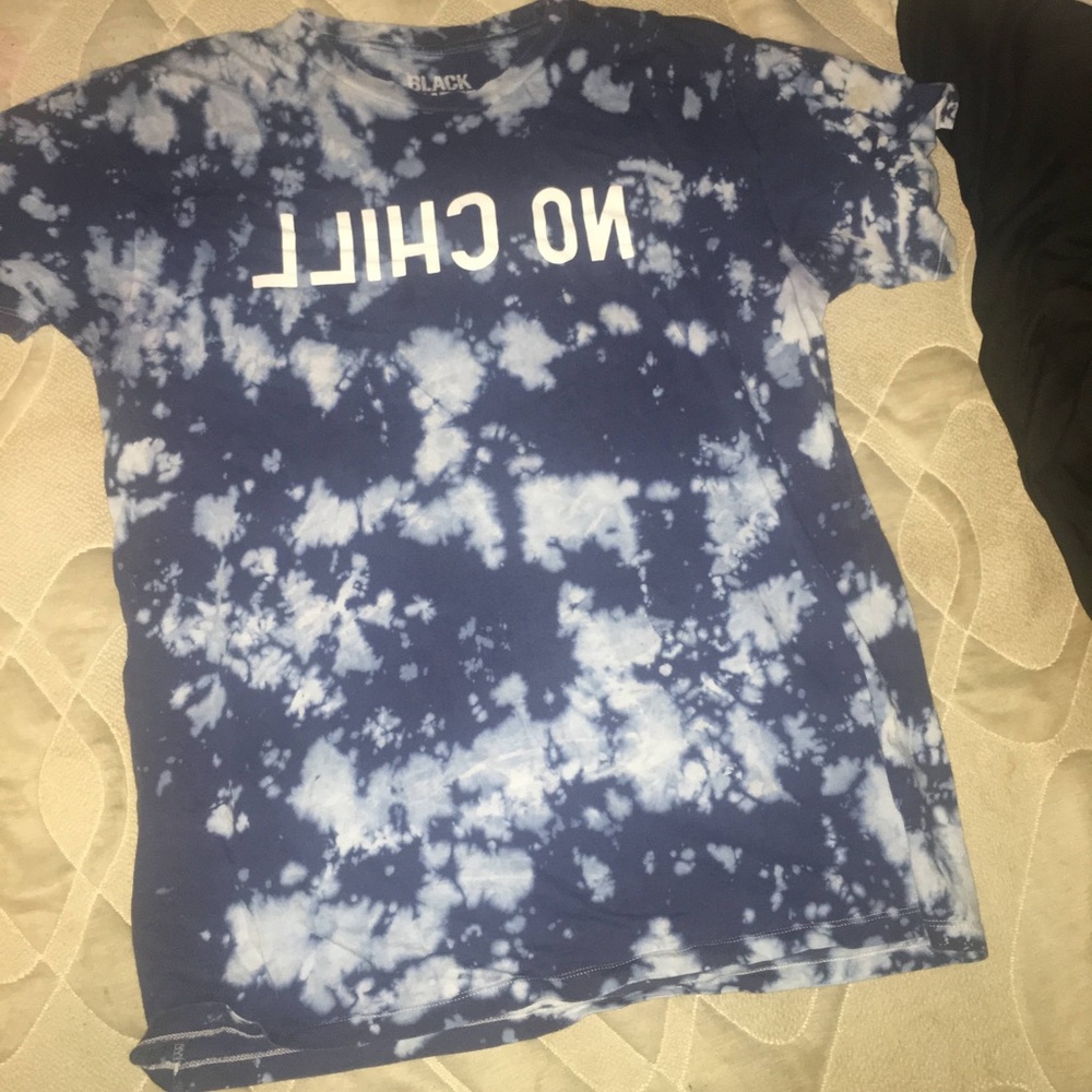 Tye-Dye blue and white No Chill shirt